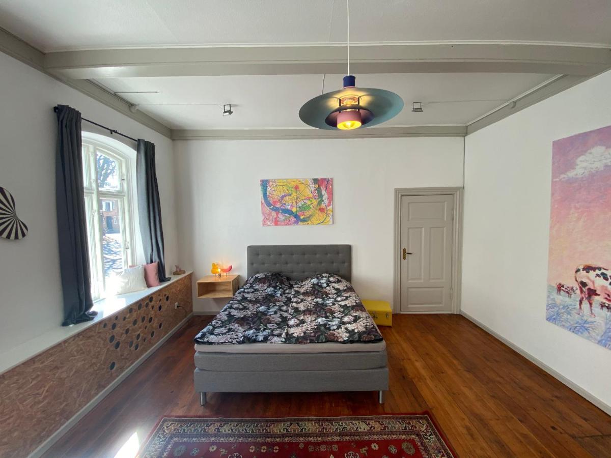 Gallery In The Heart Of Apartment Hojer