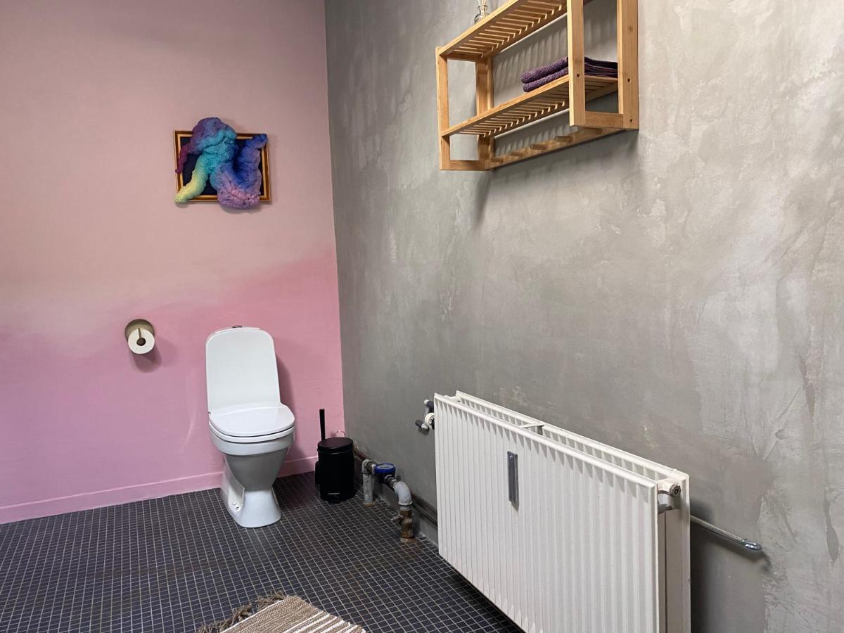 Gallery In The Heart Of Apartment