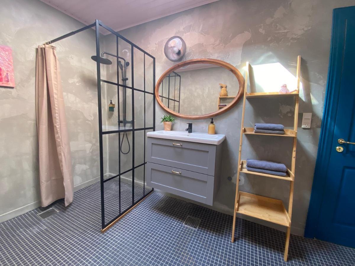 Apartment Gallery In The Heart Of Hojer