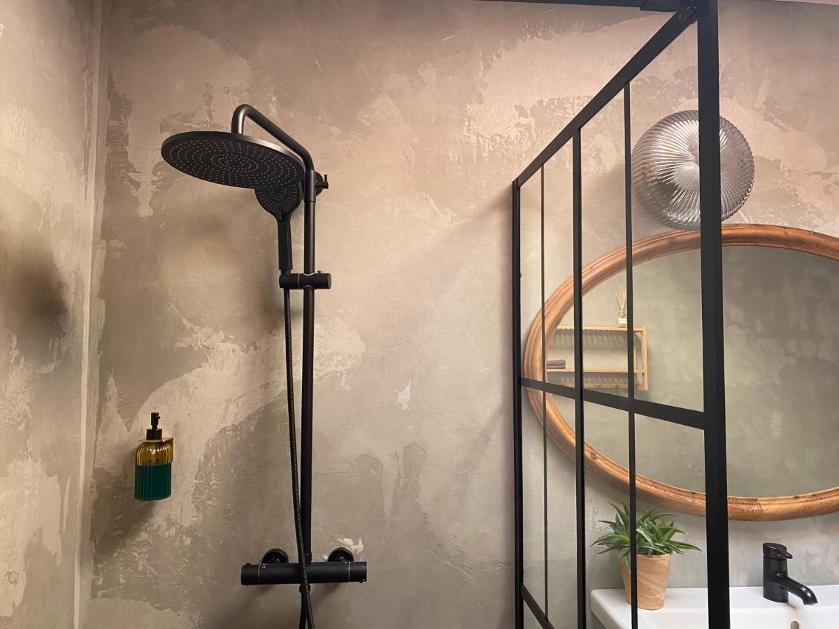 Gallery In The Heart Of Apartment Hojer