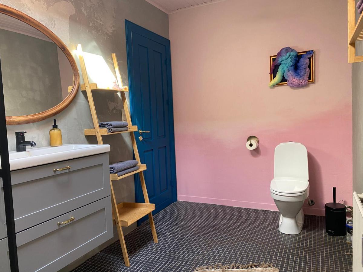 Gallery In The Heart Of Apartment *